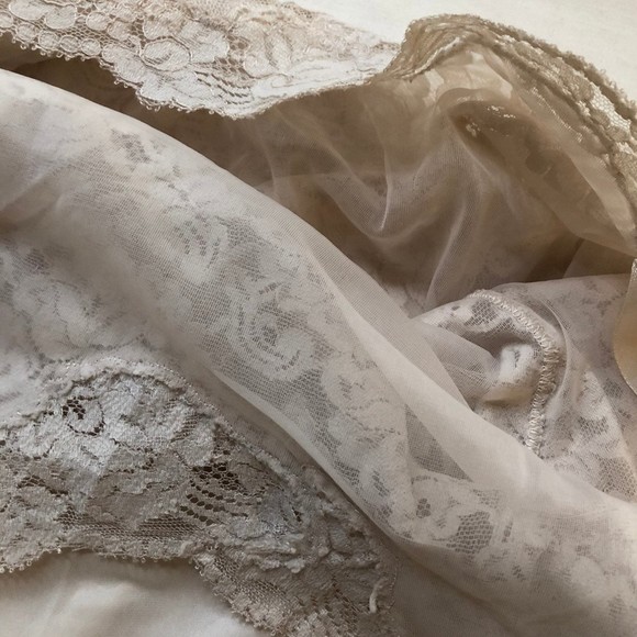 Vtg Henson Kickerknick Lacy Neglige', Nightgown, Slip Dress 1980s Movie Prop 34" - Picture 12 of 12